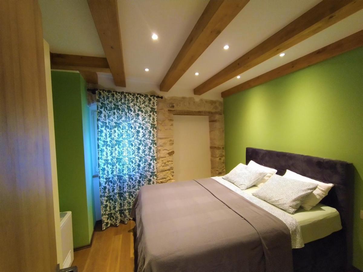 Luxury Apartment - Old Soul With A New Heart Црес Экстерьер фото